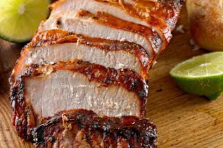 Epicerie locale proposant de la viande de porc normand 