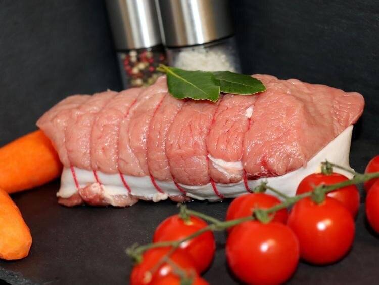 Epicerie locale proposant du rôti de porc fermier normand