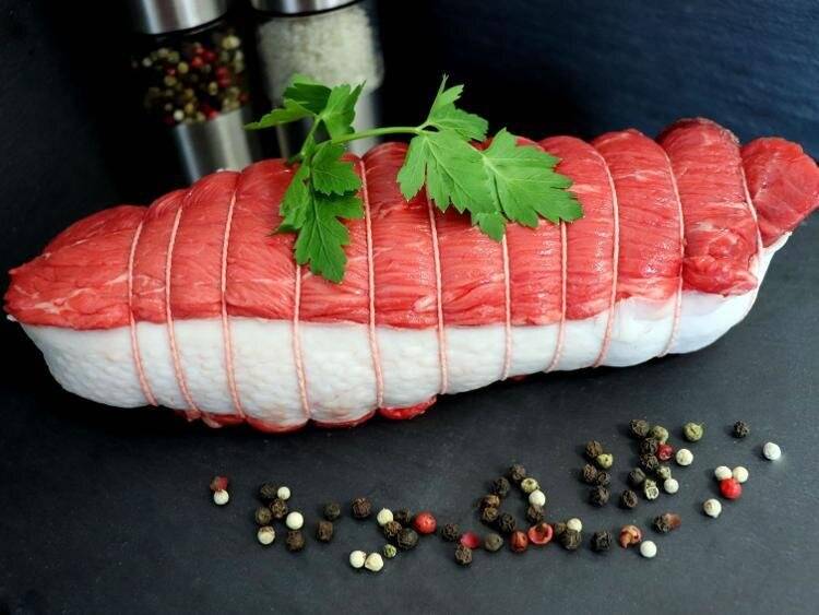 Epicerie locale proposant du rôti de bœuf fermier normand