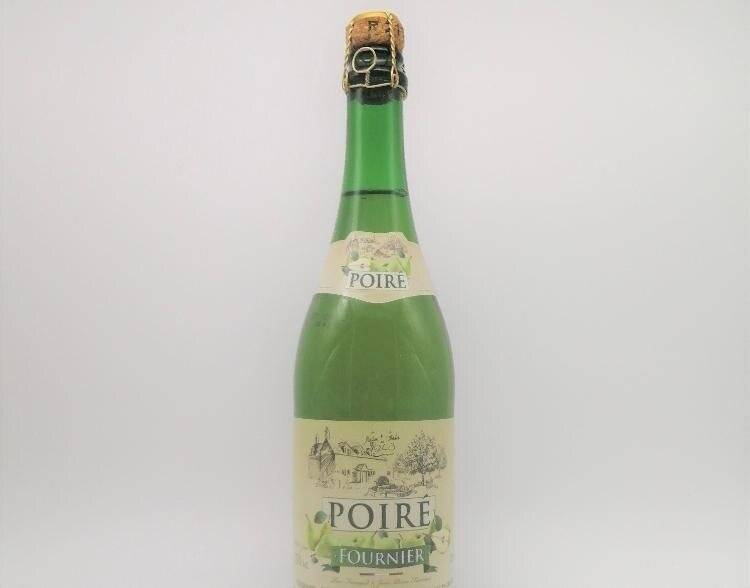 Epicerie locale proposant du poiré de Normandie